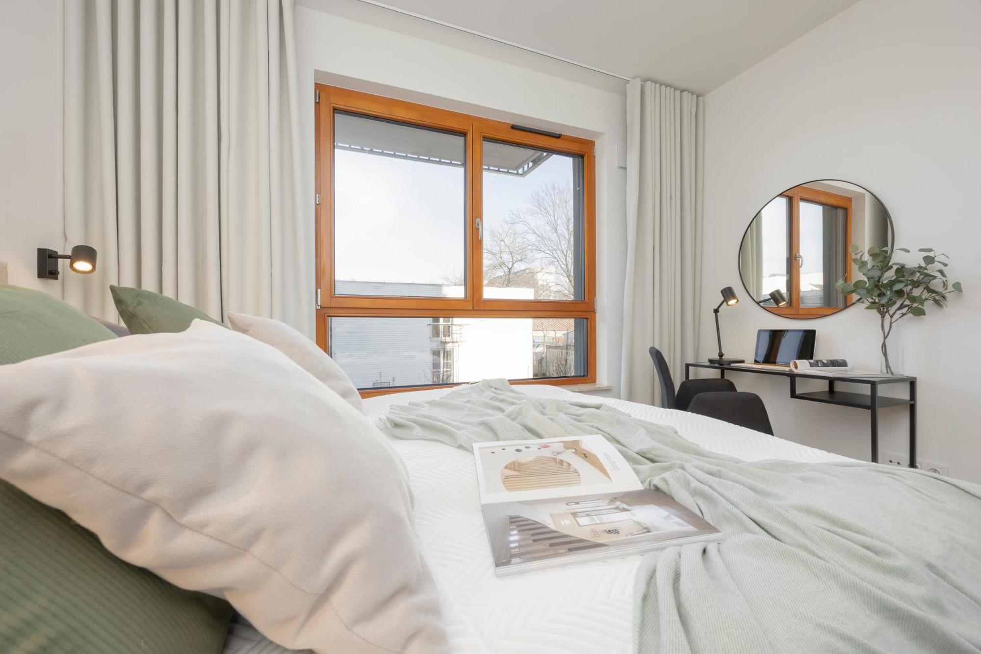 Apartament Three-bedroom Mokotow With Balcony By Renters Warszawa