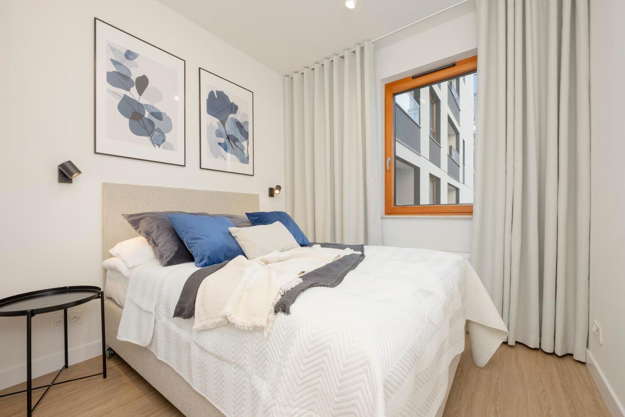 Three-bedroom Mokotow With Balcony By Renters Warszawa